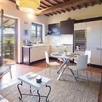 Διαμέρισμα Toscana Mio, Stunning View & 14min Volterra Montecatini Val di Cecina