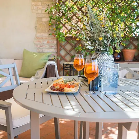 Toscana Mio, Stunning View & 14min Volterra Apartment Montecatini Val di Cecina